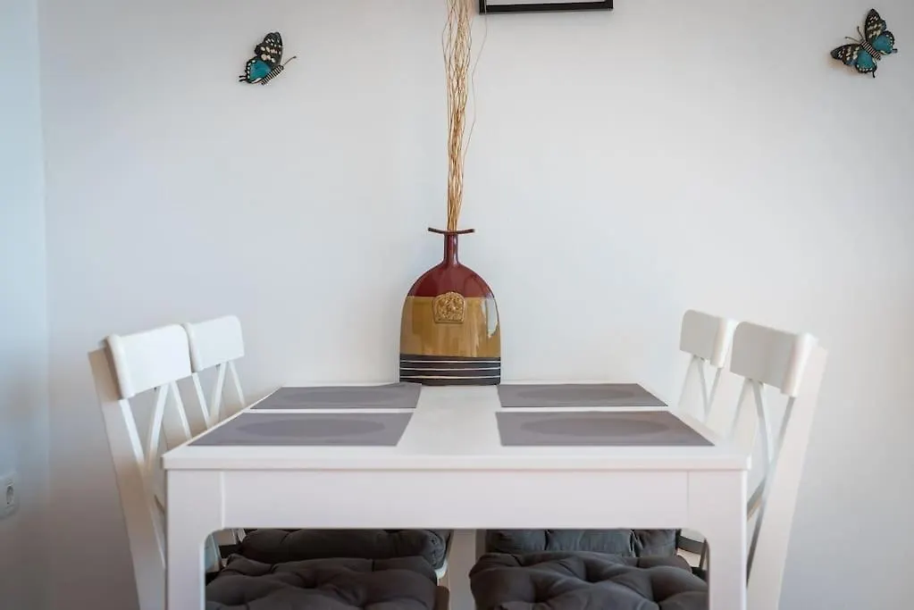 Neptuno Oceanfront Apartment Puerto de Santiago  Španělsko